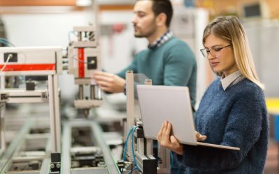 Digital vs. Traditional Learning: Finding the Right Balance